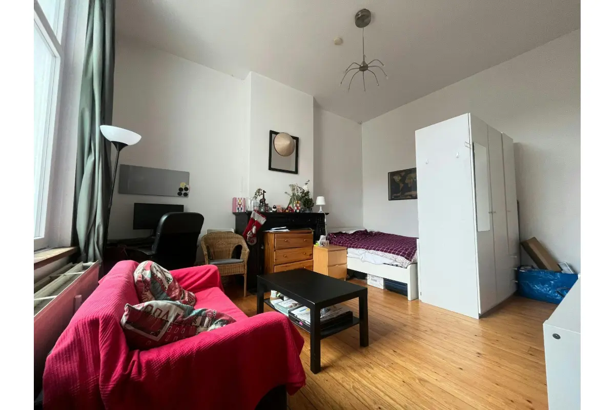 Appartement à louer à Etterbeek 1040 700.00€ 1 chambres m² - annonce 681122