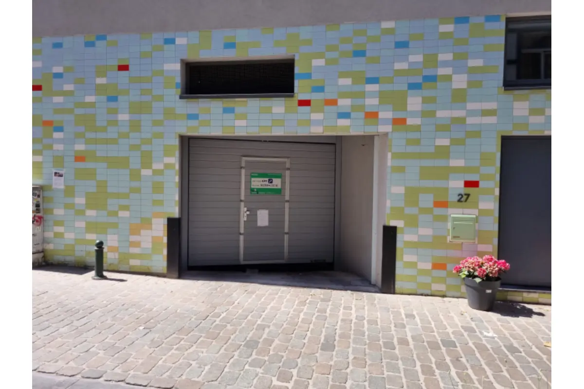 Parking à louer à Ixelles 1050 149.00€  chambres m² - annonce 681838