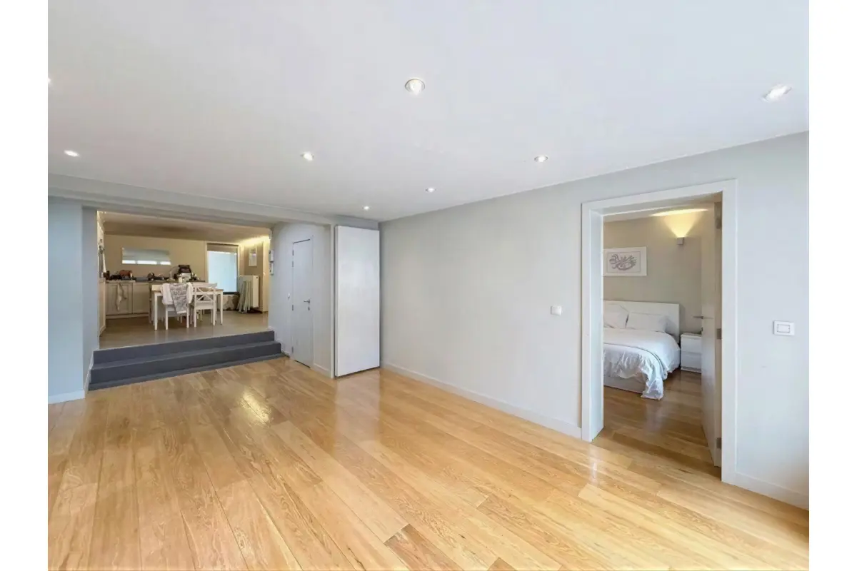 Benedenverdieping te  huur in Sint-Lambrechts-Woluwe 1200 1275.00€ 1 slaapkamers 84.00m² - Zoekertje 682040