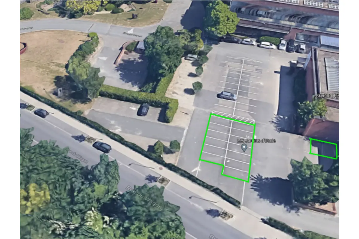 Parking & garage te  huur in Ukkel 1180 96.00€  slaapkamers m² - Zoekertje 681772