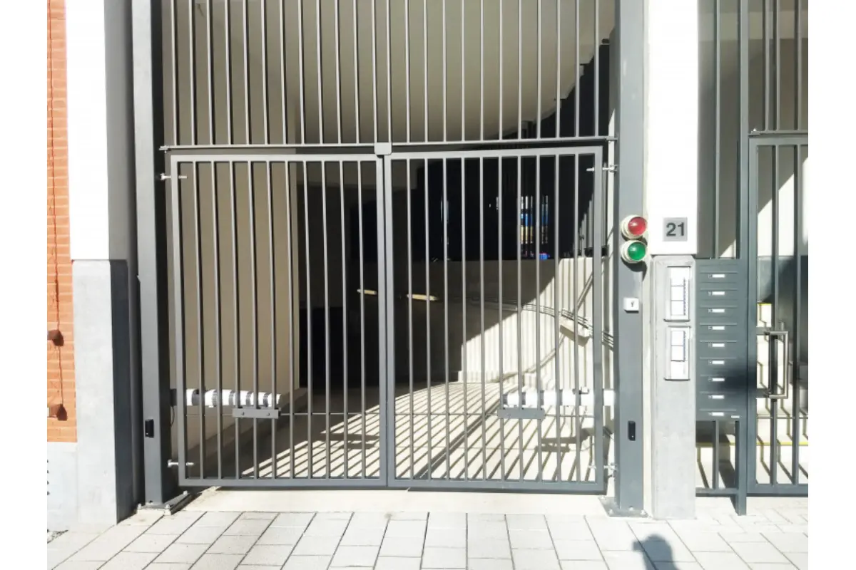 Parking & garage te  huur in Laken 1020 135.00€  slaapkamers m² - Zoekertje 681714