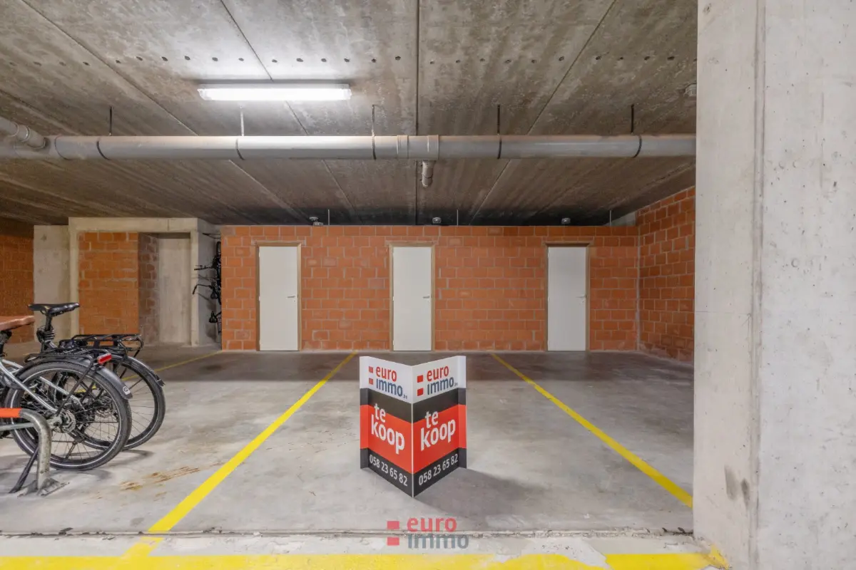Parking & garage te  koop in Nieuwpoort 8620 40000.00€  slaapkamers m² - Zoekertje 681143