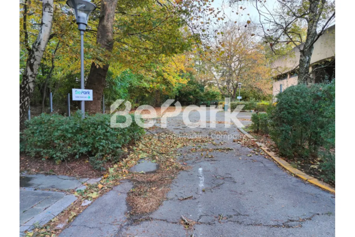 Parking te  huur in Sint-Lambrechts-Woluwe 1200 76.00€  slaapkamers m² - Zoekertje 681903