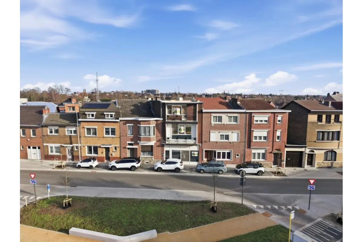 Appartementsgebouw te  koop in Berg 3700 525000.00€  slaapkamers m² - Zoekertje 681431