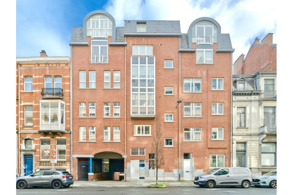 Appartement à louer à Saint-Gilles 1060 2950.00€ 3 chambres 170.00m² - annonce 681552