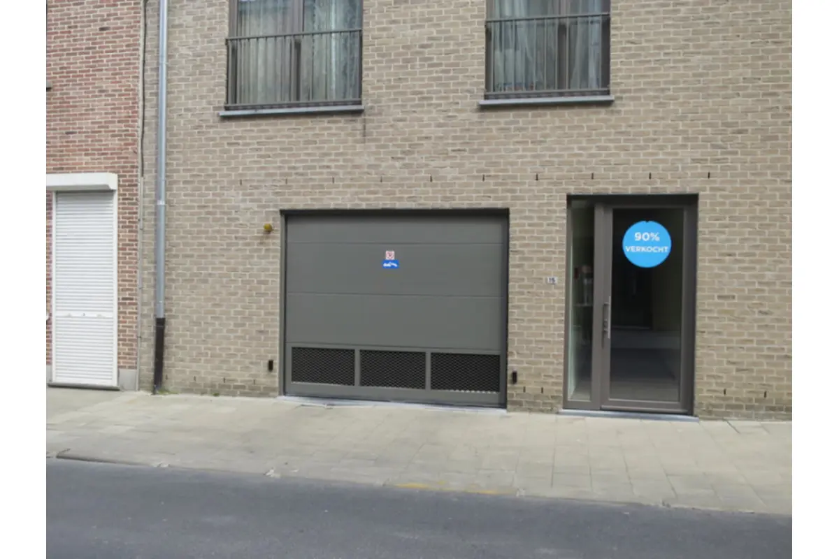 Parking te  huur in Haren 1130 90.00€  slaapkamers m² - Zoekertje 681801
