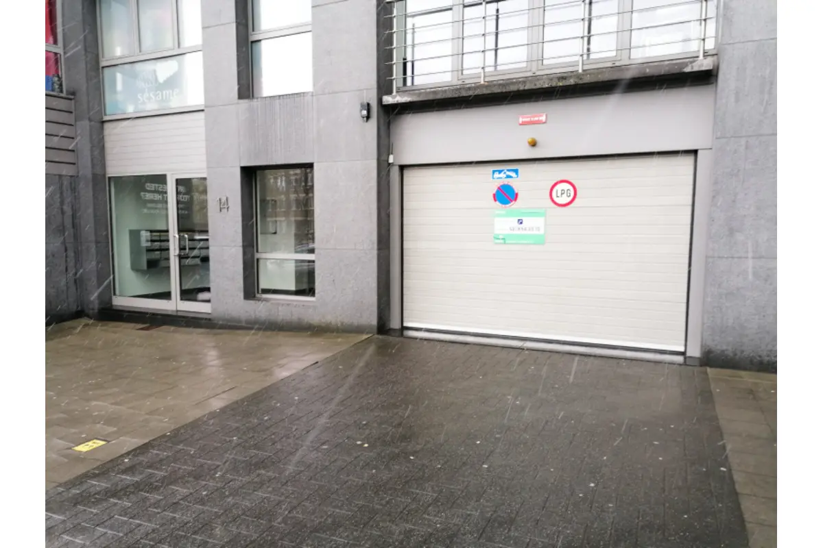 Parking à louer à Schaerbeek 1030 149.00€  chambres m² - annonce 681786