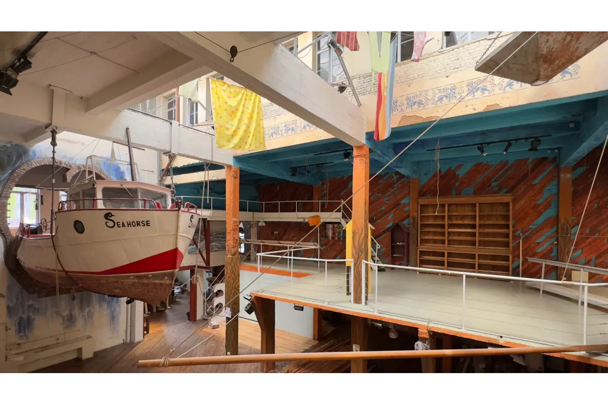 Commerce à vendre à Molenbeek-Saint-Jean 1080 2200000.00€  chambres 2400.00m² - annonce 682195