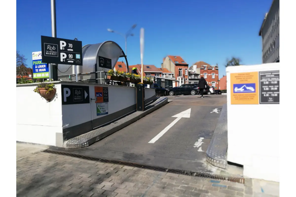 Parking & garage te  huur in Sint-Pieters-Woluwe 1150 29.00€  slaapkamers m² - Zoekertje 681733