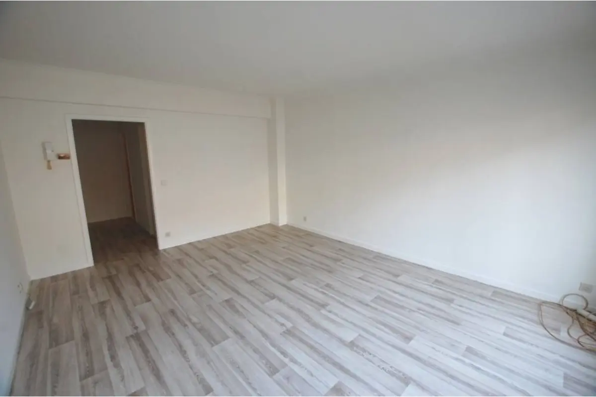 Studio à  à Etterbeek 1040 725.00€  chambres 35.00m² - annonce 682346