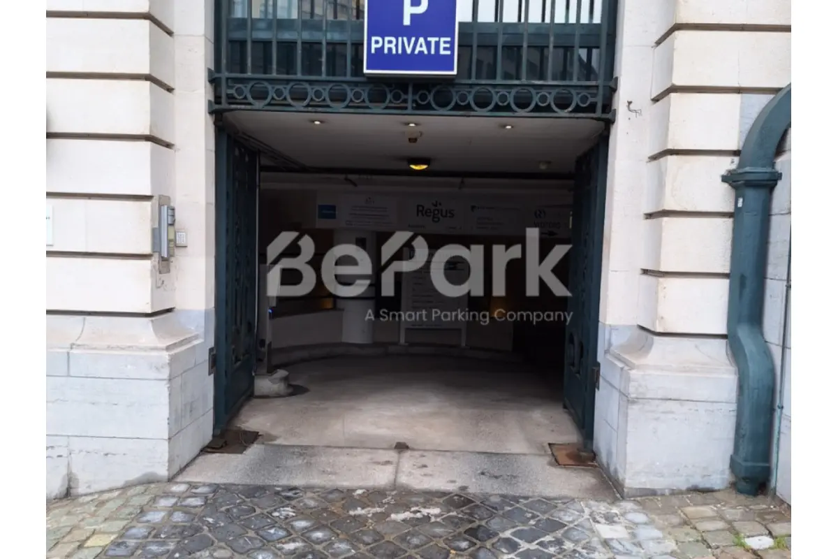 Parking / garage à louer à Bruxelles 1000 149.00€  chambres m² - annonce 681890
