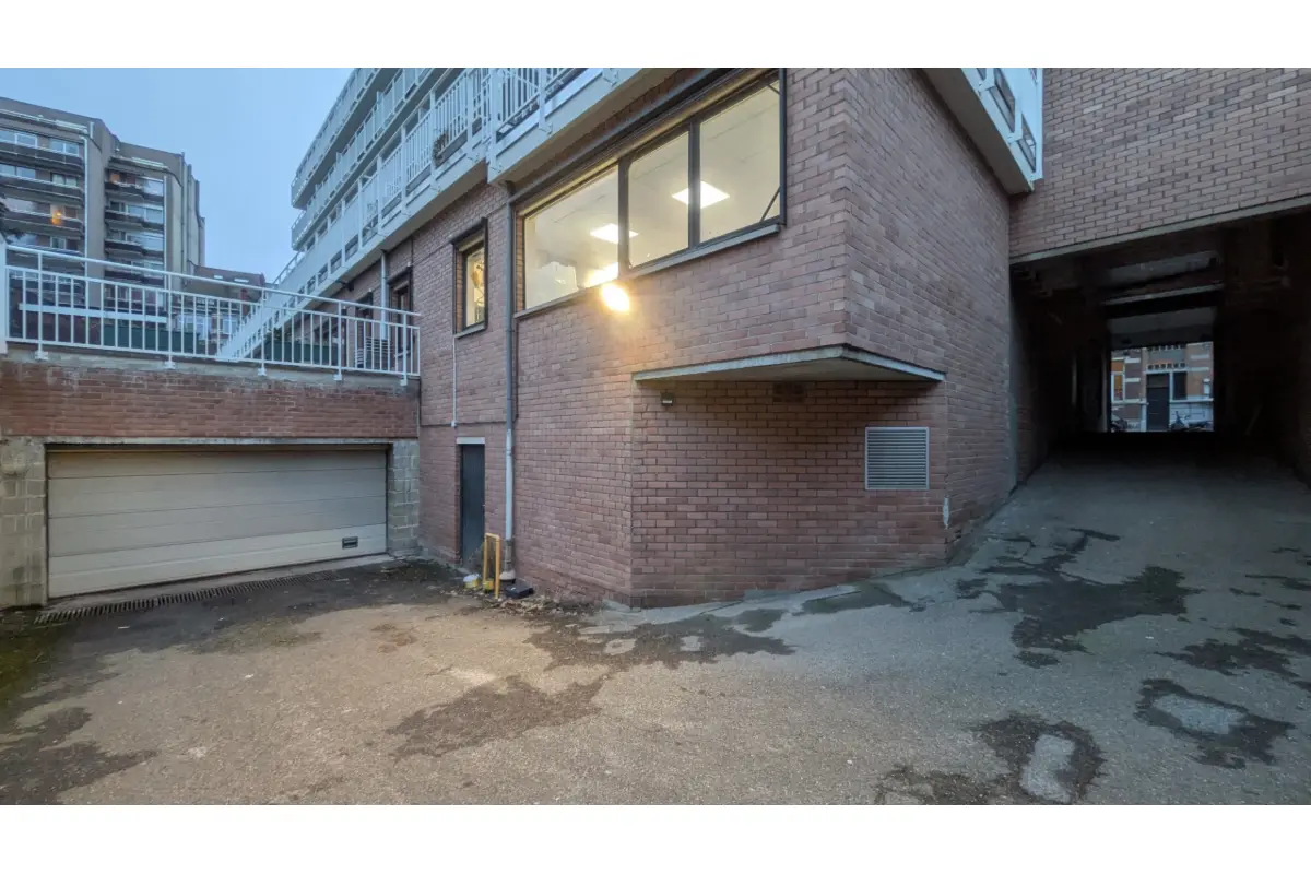 Parking & garage te  koop in Sint-Lambrechts-Woluwe 1200 24500.00€  slaapkamers m² - Zoekertje 681459