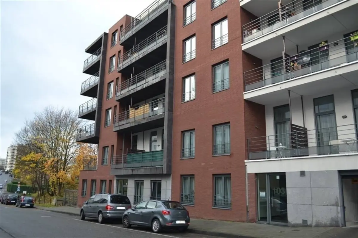 Appartement te  huur in Schaarbeek 1030 1560.00€ 3 slaapkamers 95.00m² - Zoekertje 681479