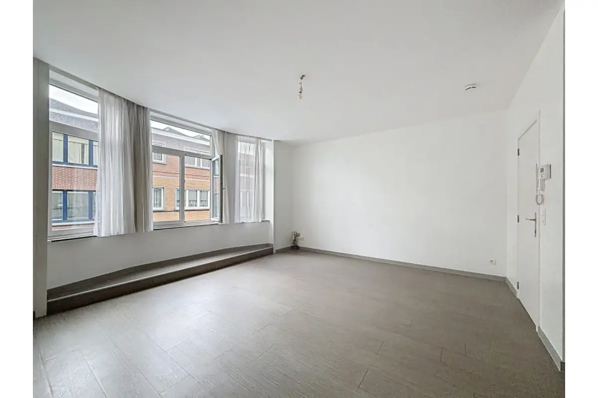 Appartement à louer à Berchem-Sainte-Agathe 1082 950.00€ 1 chambres 50.00m² - annonce 682357