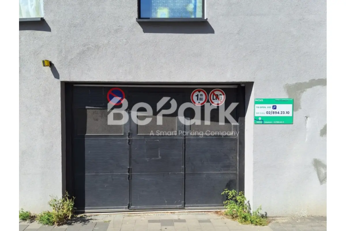 Parking / garage à louer à Bruxelles 1000 149.00€  chambres m² - annonce 681897