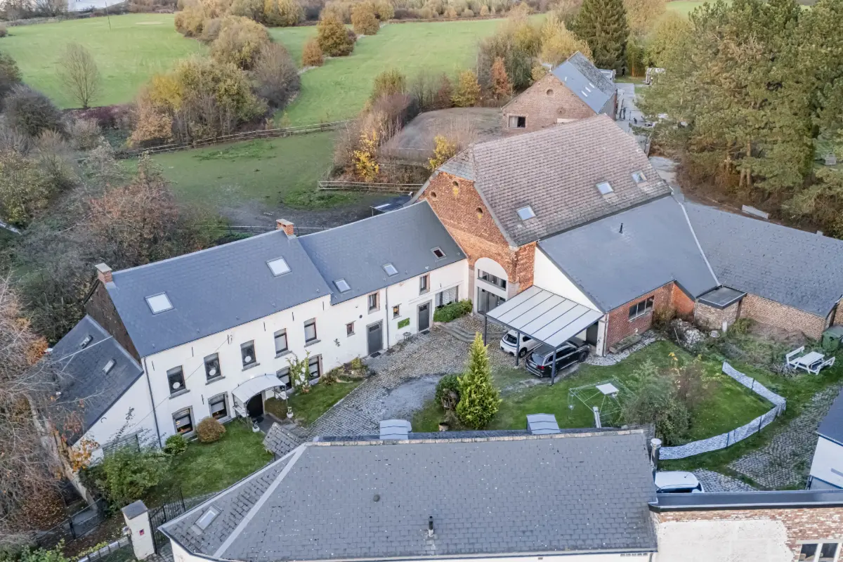 Appartementsgebouw te  koop in Manage 7170 749000.00€ 4 slaapkamers 745.00m² - Zoekertje 681490