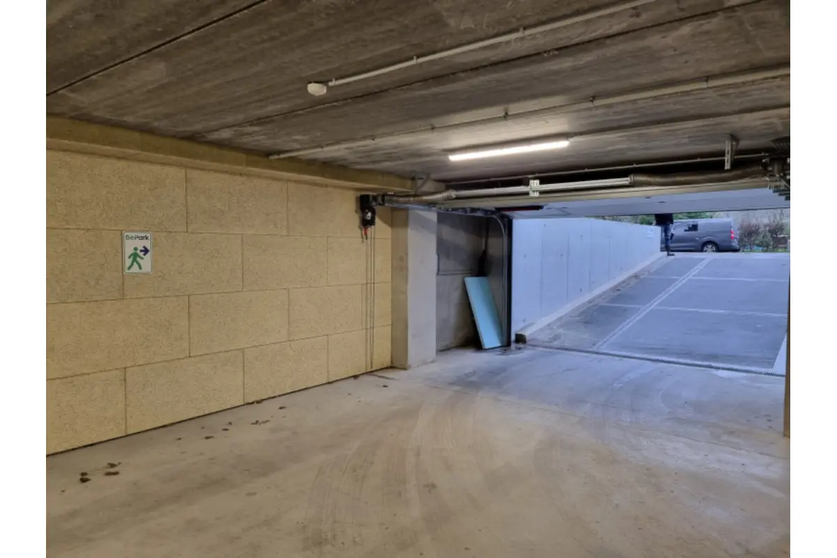 Parking / garage à louer à Anderlecht 1070 119.00€  chambres m² - annonce 681820