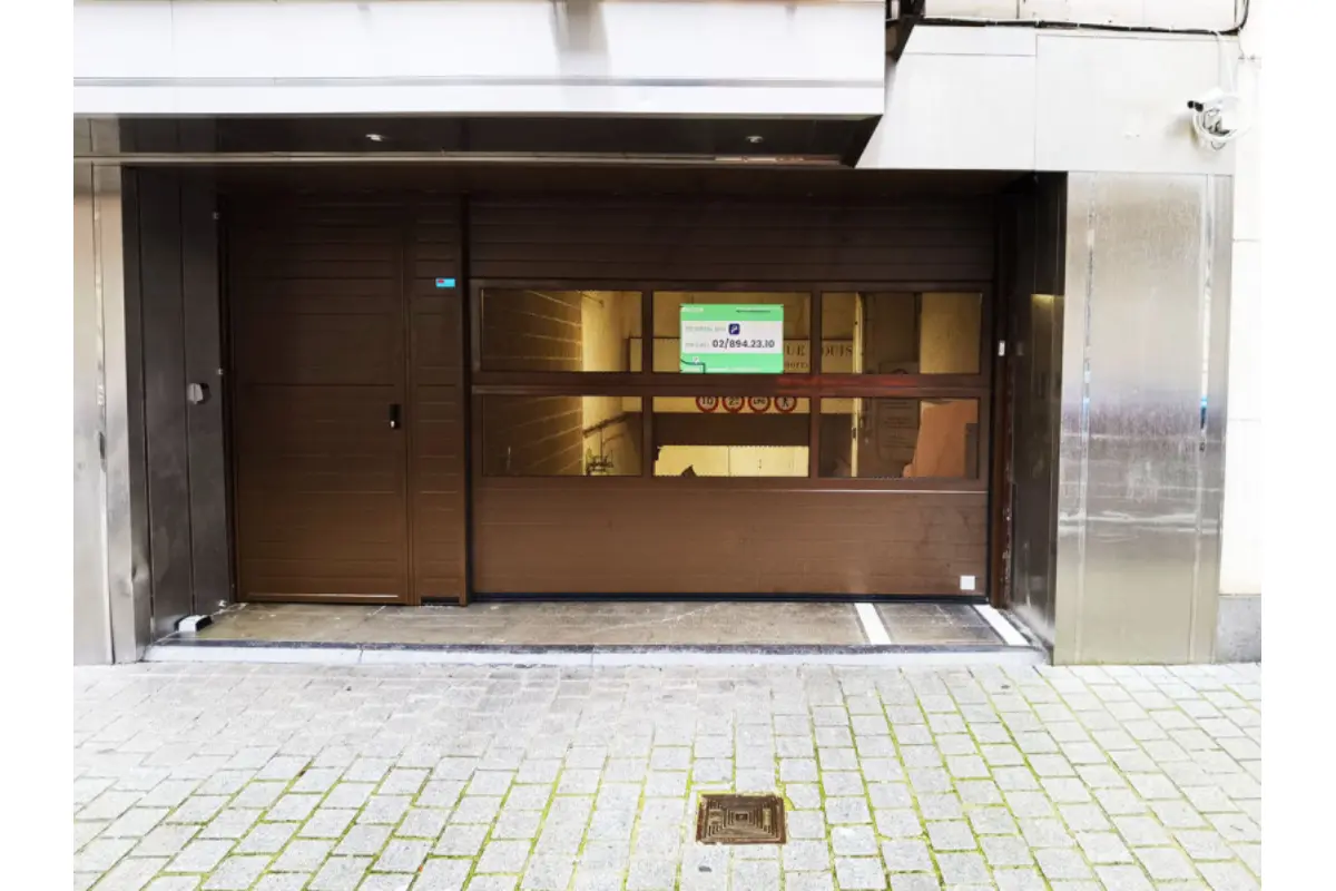 Parking / garage à louer à Bruxelles 1000 165.00€  chambres m² - annonce 681774