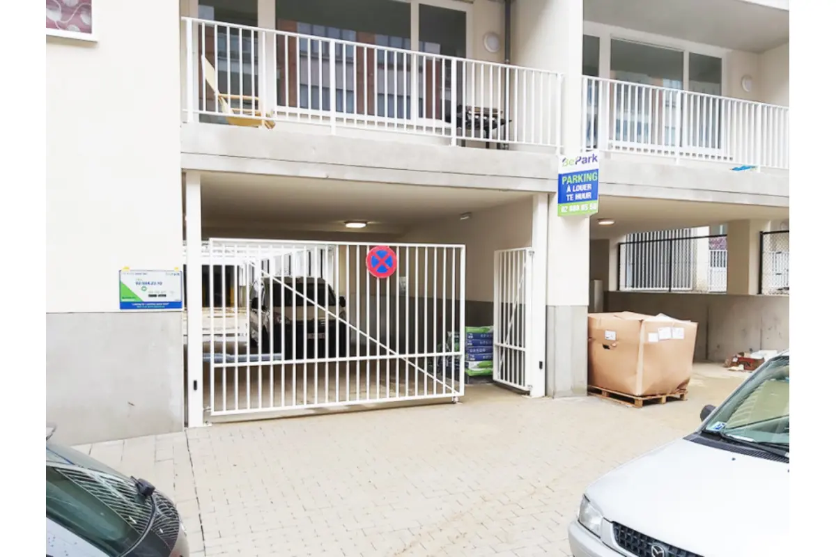 Parking / garage à louer à Anderlecht 1070 89.00€  chambres m² - annonce 681732