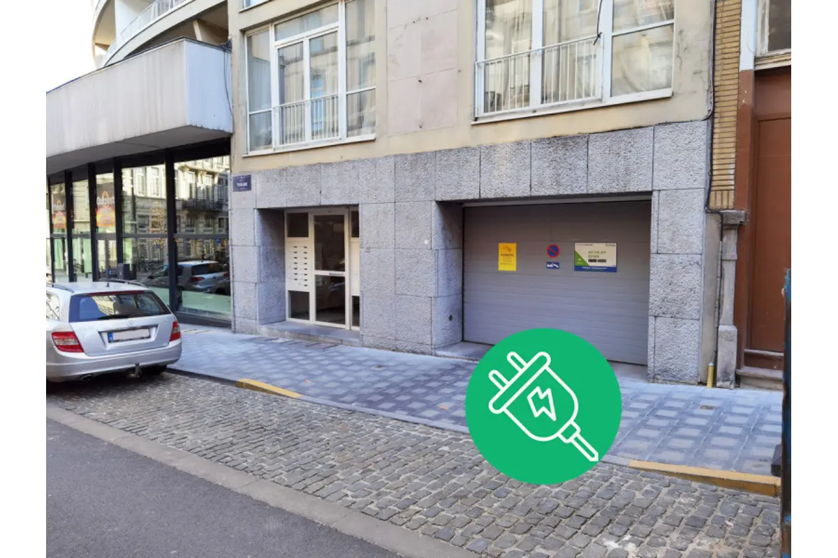 Parking / garage à louer à Bruxelles 1000 138.00€  chambres m² - annonce 681793