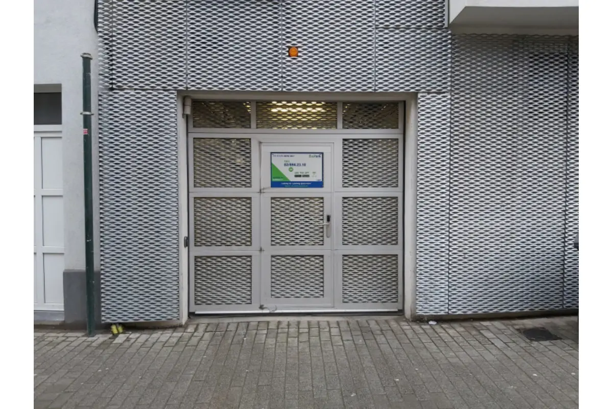 Parking à louer à Laeken 1020 109.00€  chambres m² - annonce 681723