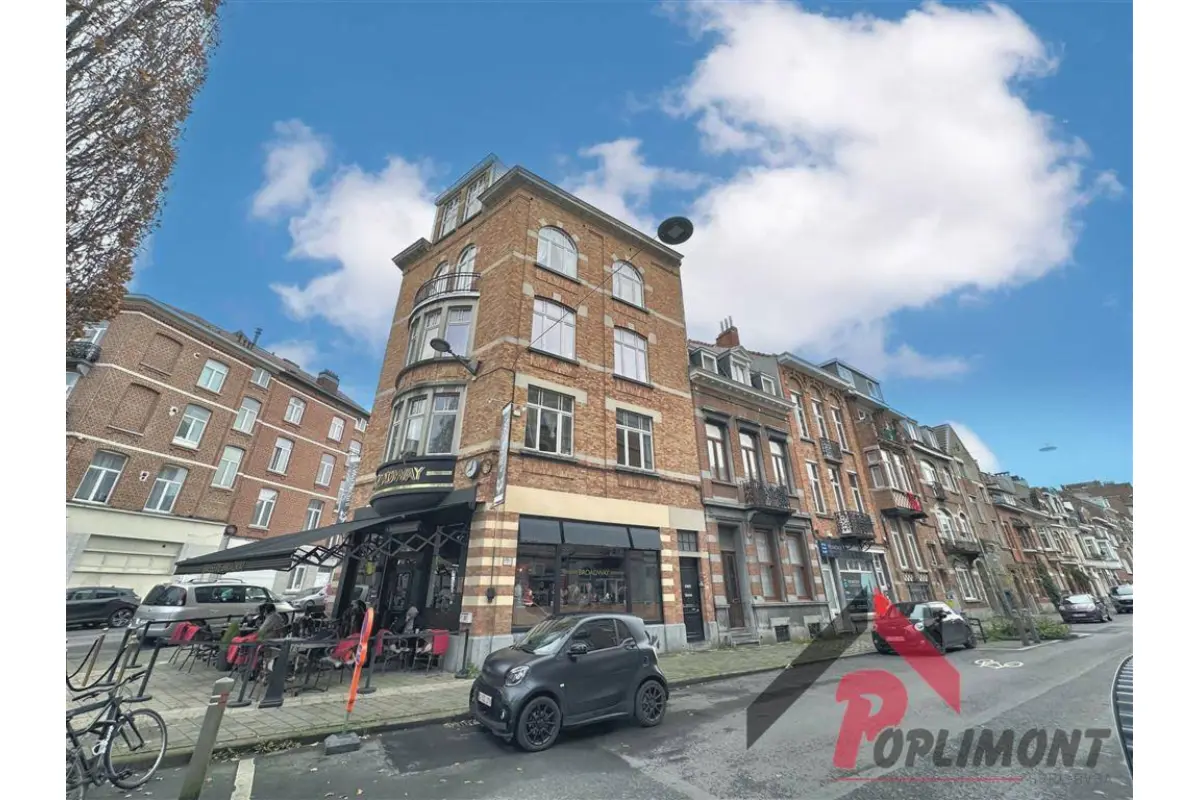 Appartement te  huur in Schaarbeek 1030 1050.00€ 2 slaapkamers 81.00m² - Zoekertje 683100