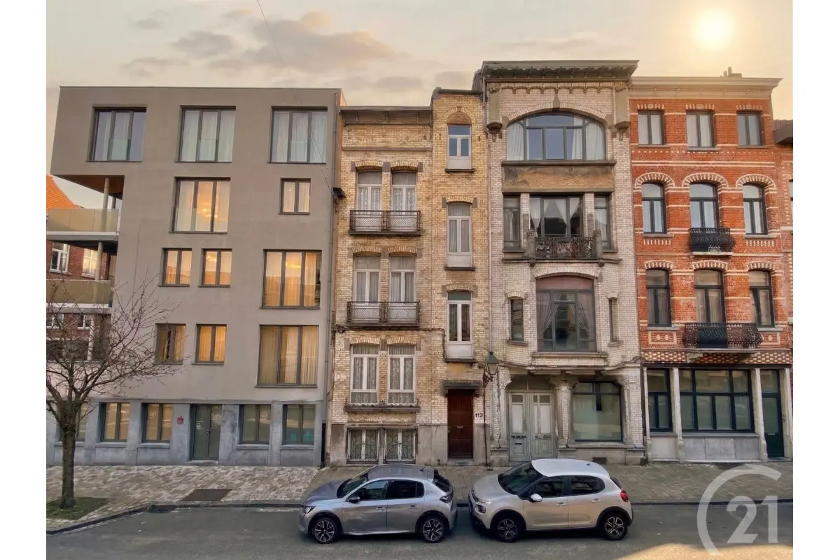 Immeuble de rapport - Immeuble à appartement à vendre à Ixelles 1050 599000.00€ 7 chambres 218.00m² - annonce 719314