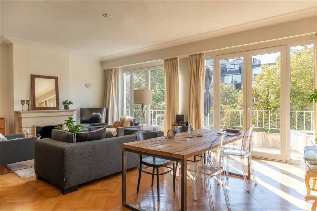 Appartement te  in Ukkel 1180 375000.00€ 2 slaapkamers 94.00m² - Zoekertje 682866