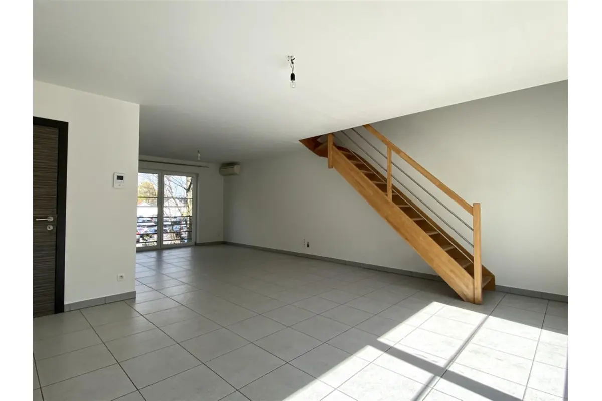 Duplex te  huur in Bergen 7000 915.00€ 3 slaapkamers 101.00m² - Zoekertje 683307