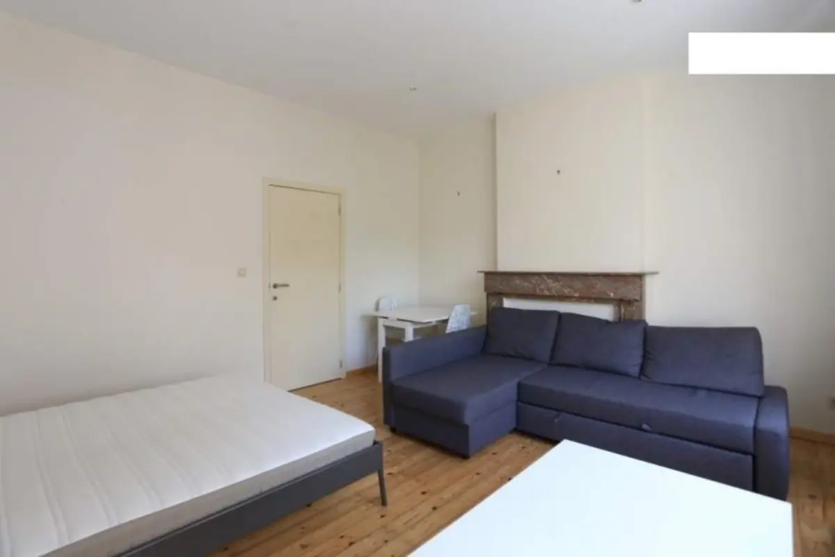 Appartement à  à Woluwe-Saint-Lambert 1200 1000.00€ 1 chambres 42.00m² - annonce 684213