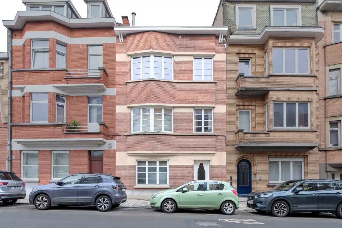 Huis te  koop in Ukkel 1180 1150000.00€ 6 slaapkamers 272.00m² - Zoekertje 683690