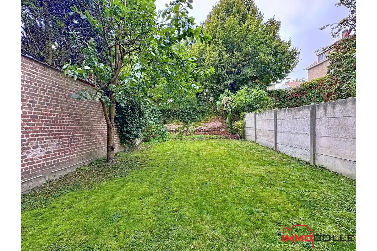 Handelszaak te  koop in Elsene 1050 285000.00€  slaapkamers 120.00m² - Zoekertje 683835