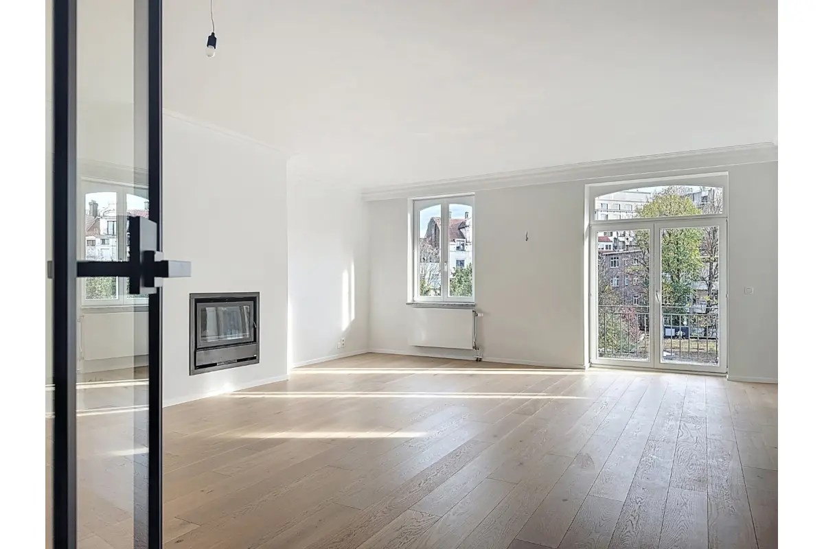 Appartement te  huur in Sint-Gillis 1060 2700.00€ 3 slaapkamers 158.00m² - Zoekertje 684083