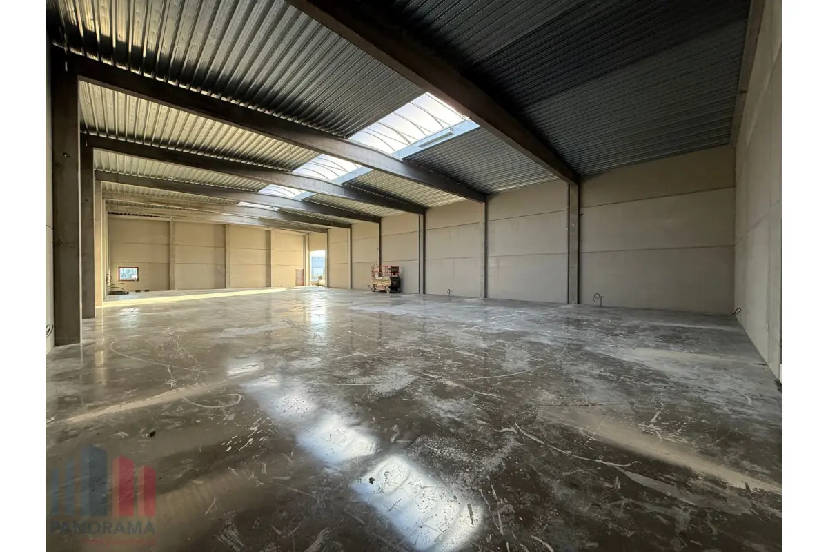 Handelszaak te  huur in Evergem 9940 3000.00€  slaapkamers 623.00m² - Zoekertje 683574