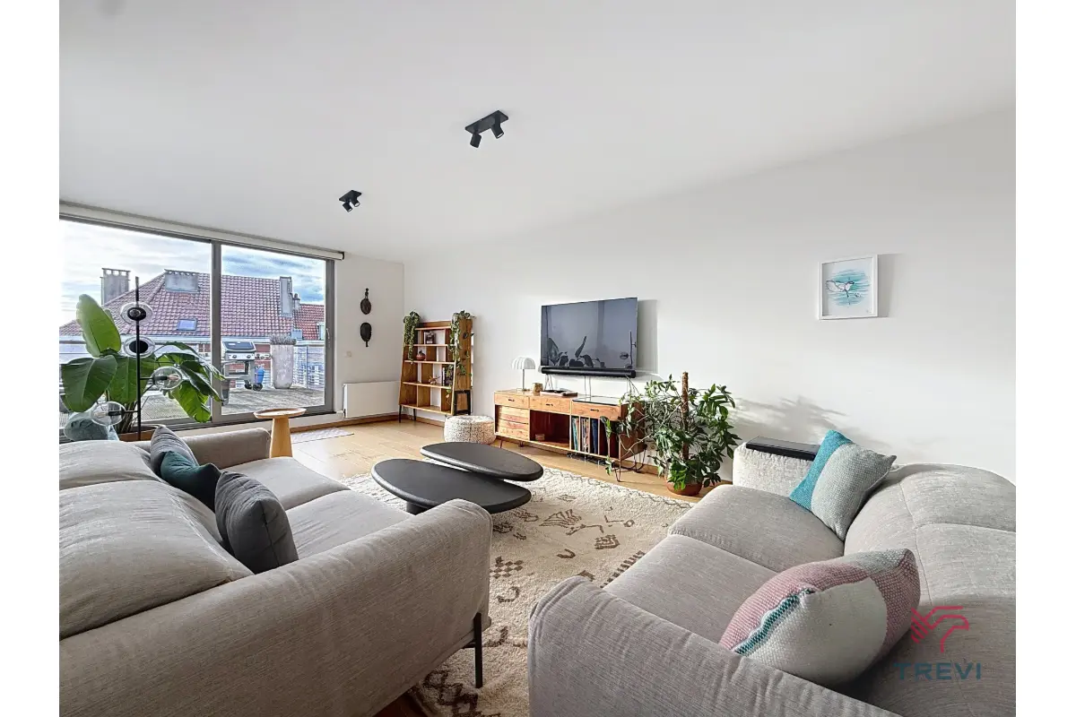 Duplex te  huur in Elsene 1050 2600.00€ 3 slaapkamers 154.00m² - Zoekertje 684854