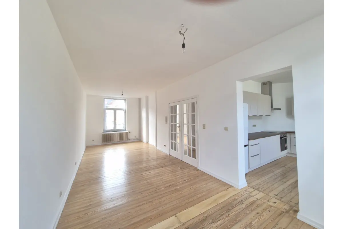 Huis te  huur in Vorst 1190 2500.00€ 5 slaapkamers 230.00m² - Zoekertje 684765