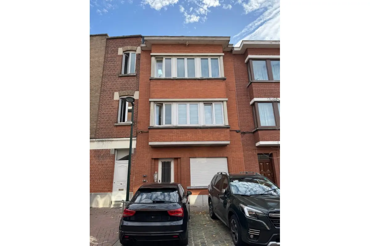 Appartement te  koop in Vorst 1190 230000.00€ 2 slaapkamers m² - Zoekertje 684505
