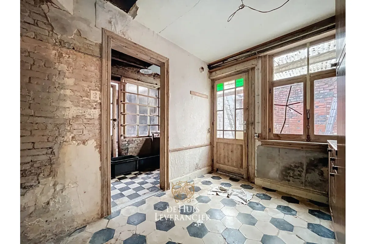 Maison à vendre à Kontich 2550 399900.00€  chambres 260.00m² - annonce 684486