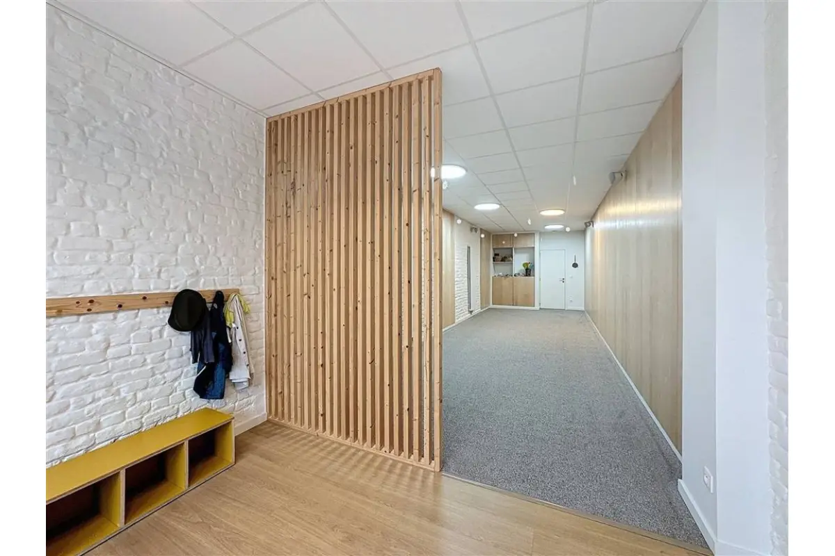 Handelszaak te  huur in Oudergem 1160 900.00€  slaapkamers 60.00m² - Zoekertje 685412