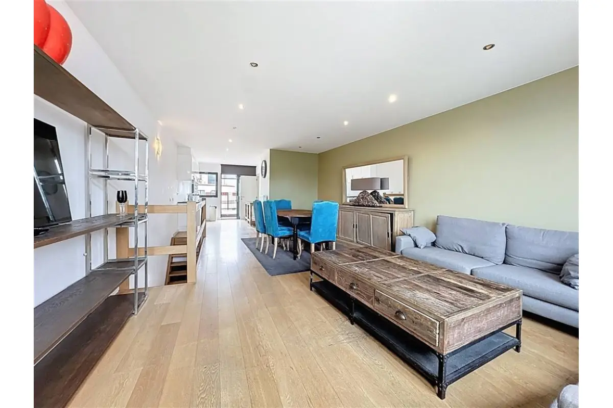 Appartement à louer à Bruxelles 1000 1600.00€ 2 chambres 90.00m² - annonce 685376