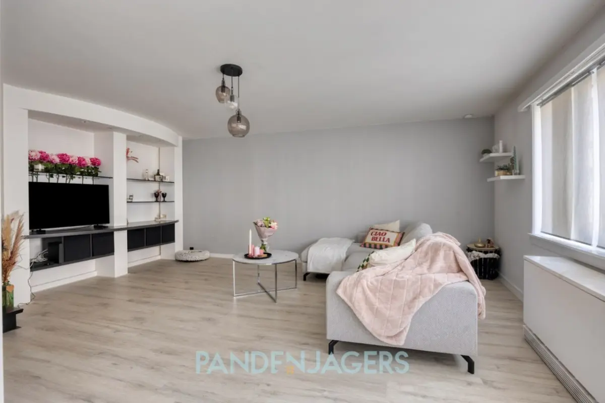 Appartement te  koop in Kontich 2550 229000.00€ 2 slaapkamers 93.00m² - Zoekertje 685302