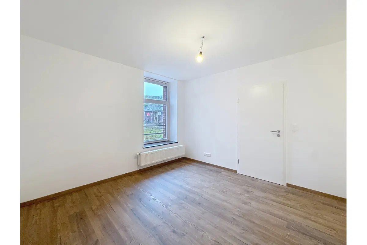 Appartement à louer à Sainte-Ode 6680 780.00€ 2 chambres 78.00m² - annonce 685309