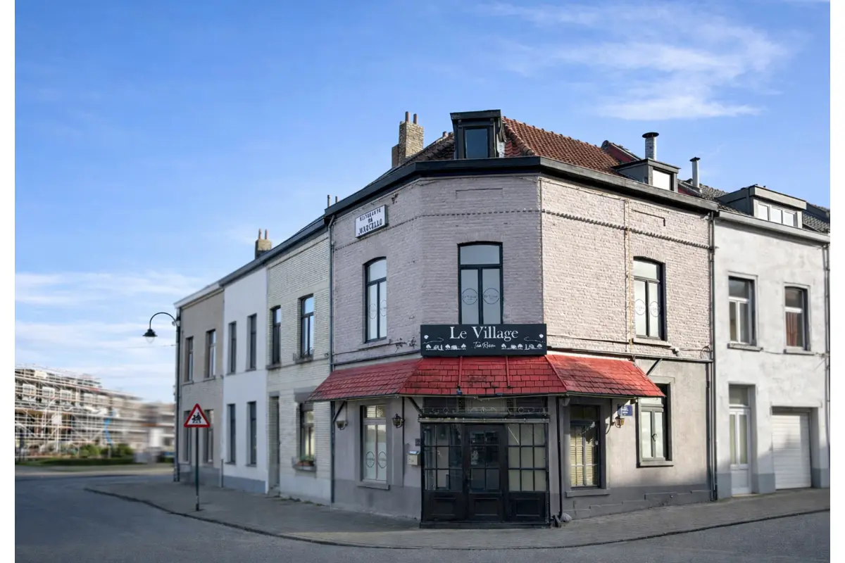 Handelszaak te  koop in Neder-Over-Heembeek 1120 410000.00€  slaapkamers 200.00m² - Zoekertje 687009