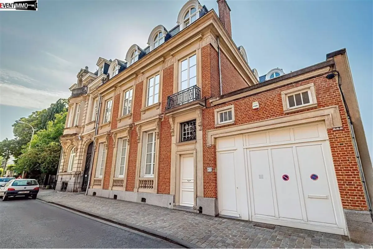 Herenhuis te  in Schaarbeek 1030 2850000.00€ 6 slaapkamers 760.00m² - Zoekertje 686702