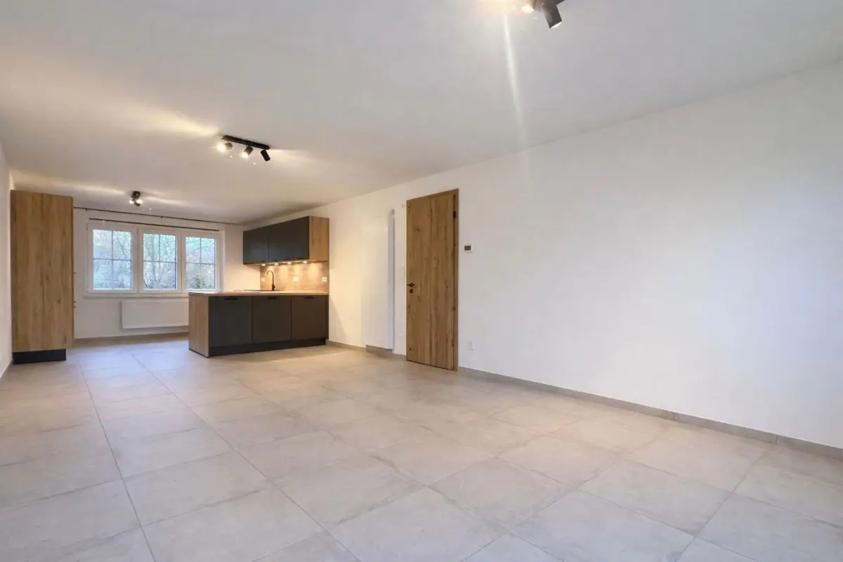 Triplex te  huur in Chastre 1450 950.00€ 2 slaapkamers 100.00m² - Zoekertje 686732