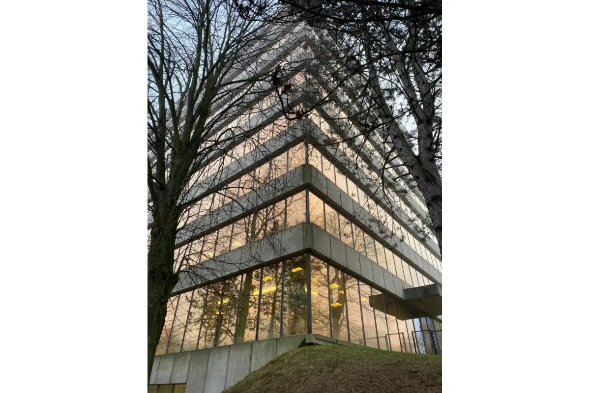 Handelszaak te  huur in Watermaal-Bosvoorde 1170 2400.00€  slaapkamers 116.00m² - Zoekertje 685797