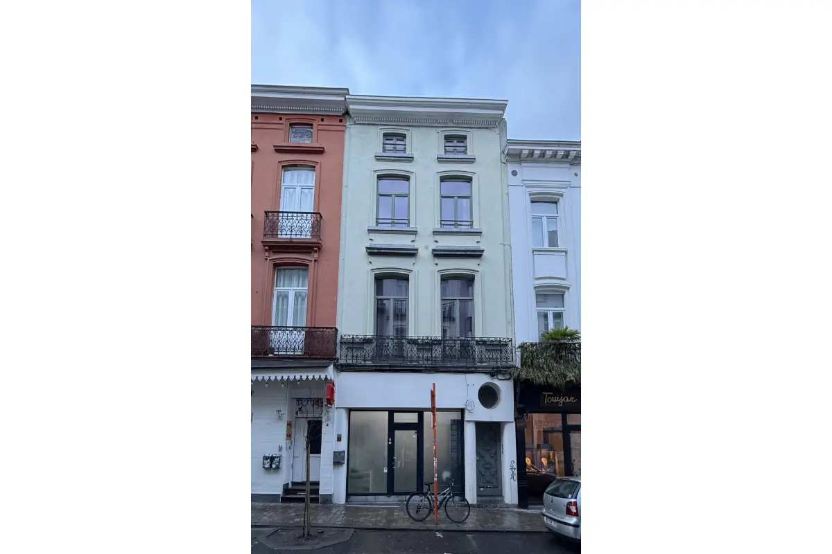 Commerce à  à Ixelles 1050 295000.00€  chambres 125.00m² - annonce 686144
