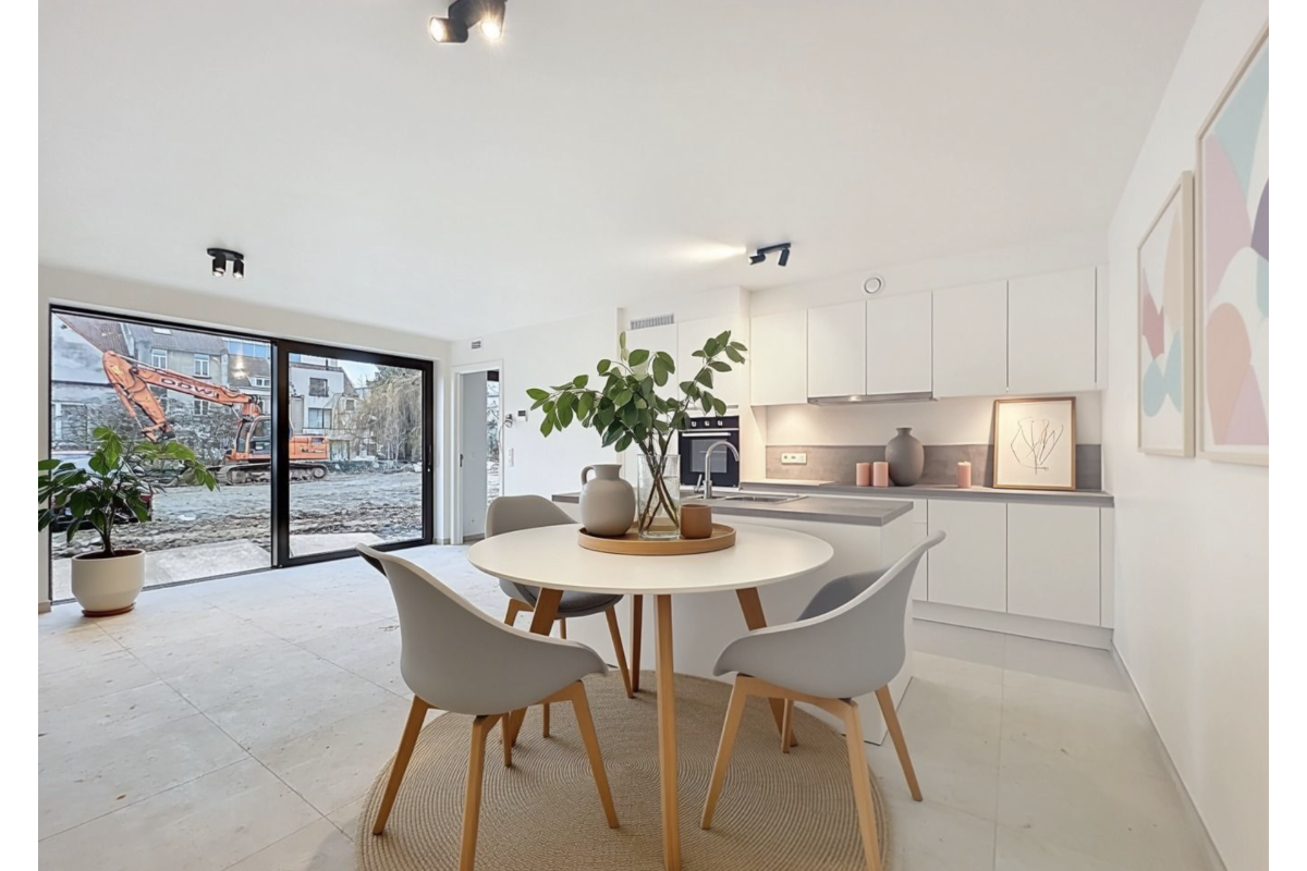 Huis te  huur in Schaarbeek 1030 2400.00€ 3 slaapkamers 130.00m² - Zoekertje 688375