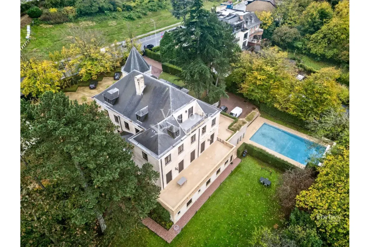 Huis te  huur in Vorst 1190 20000.00€ 7 slaapkamers 1300.00m² - Zoekertje 688149