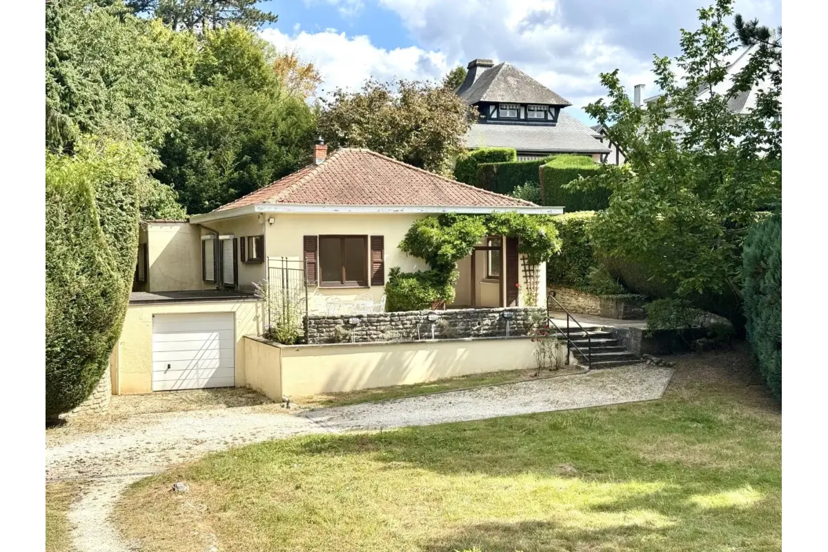 Villa te  huur in Ukkel 1180 2250.00€ 3 slaapkamers 140.00m² - Zoekertje 688147